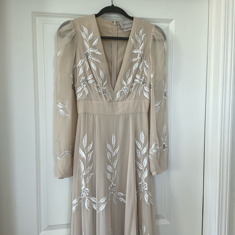 Size 2 Anthropologie BHLDN Belize dress in Oyster or Champagne. Worn once.